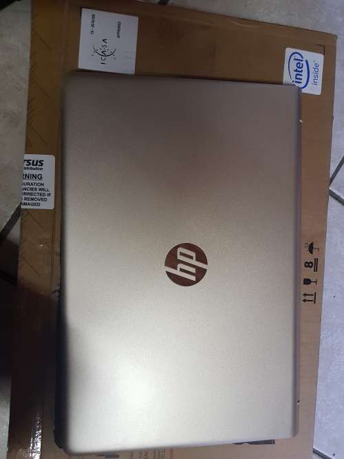 HP PAVILION "LATEST" 15 7200U 8GB 2TB 4GB GFX DEDICATED